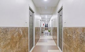 Oyo Townhouse 1033 Ameerpet 4*